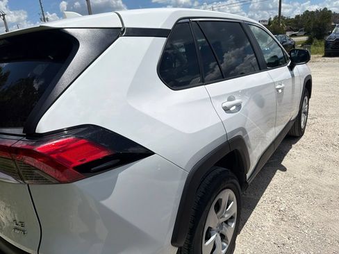 Used 2025 Toyota RAV4 LE AWD/4WD image 8