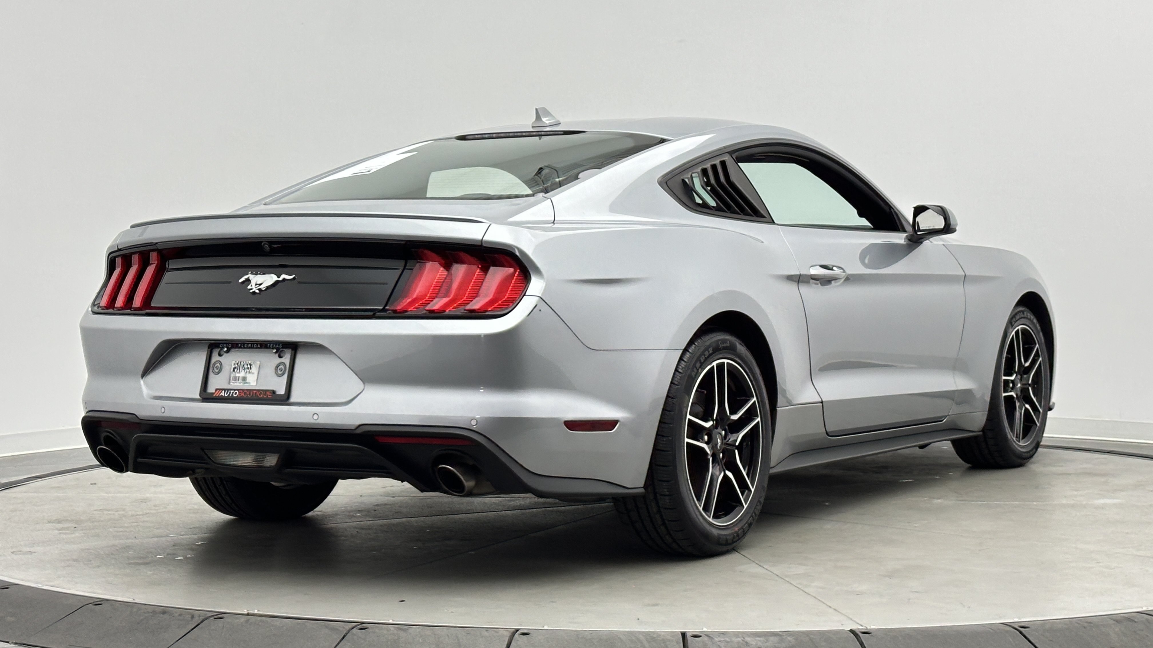 Used 2023 Ford Mustang Premium RWD image 7