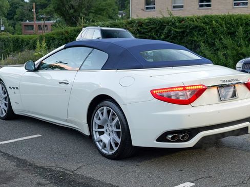 Used 2012 Maserati GranTurismo Convertible RWD image 5