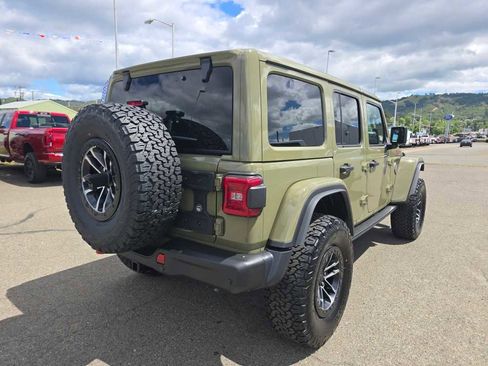 New 2026 Jeep Wrangler Unlimited Rubicon AWD/4WD image 5