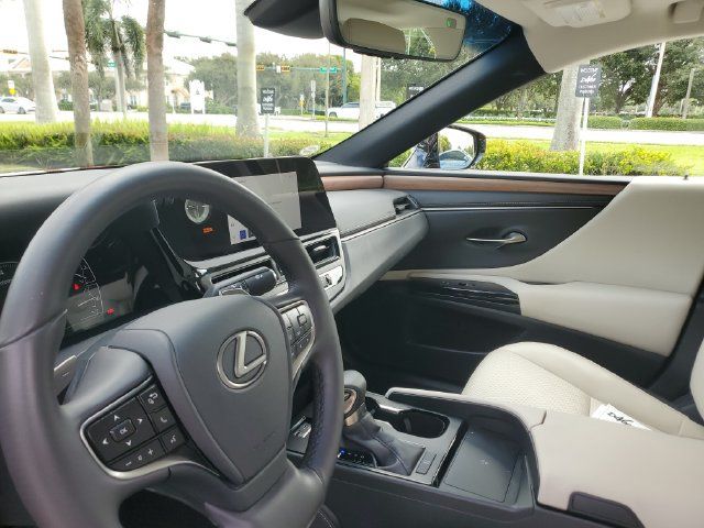 Used 2024 Lexus ES 350 w/ Premium Package FWD image 23