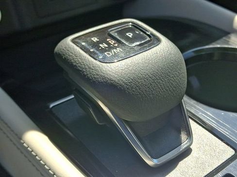 Used 2023 Nissan Rogue SL AWD/4WD image 15