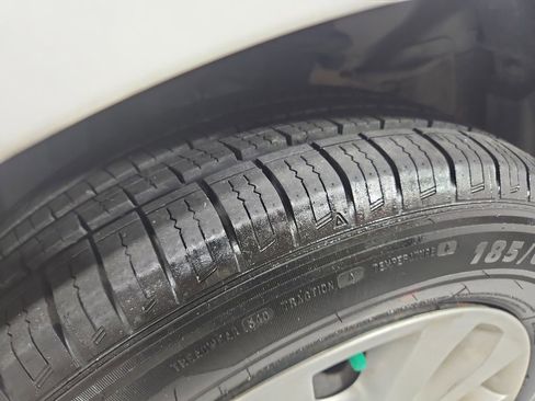 Used 2018 Nissan Versa S Plus image 26