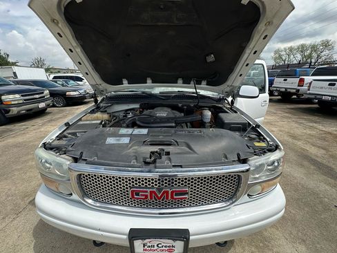 Used 2002 GMC Yukon XL Denali AWD/4WD image 19