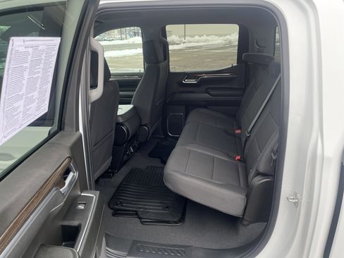 Used 2025 Chevrolet Silverado 1500 LT image 12