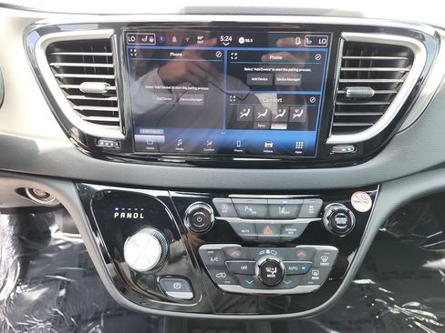 Used 2025 Chrysler Pacifica Select FWD image 28