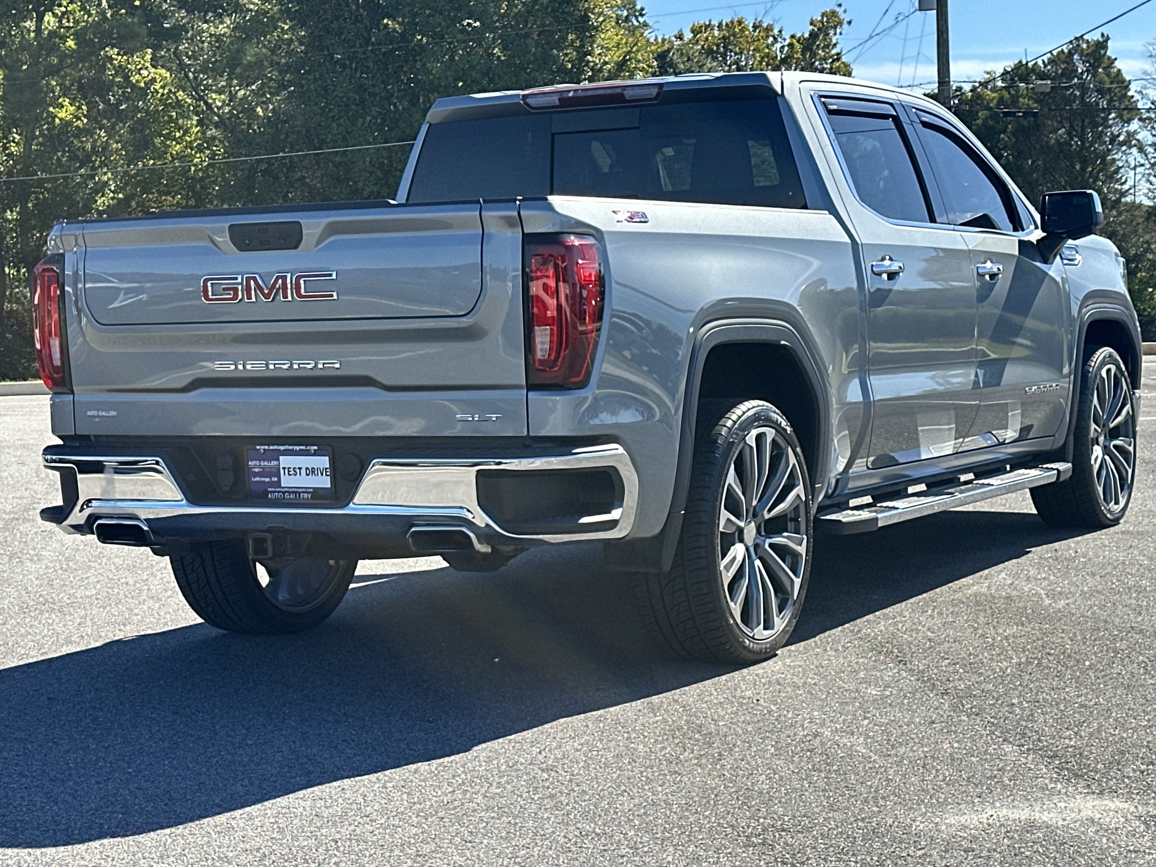 Certified 2023 GMC Sierra 1500 SLT w/ SLT Premium Package AWD/4WD image 6