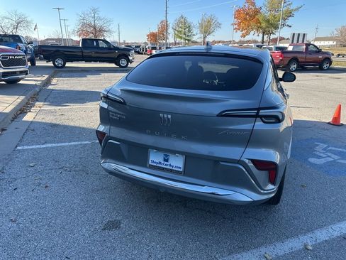 Used 2024 Buick Envista Avenir image 25