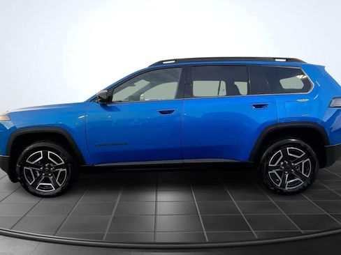 New 2026 Jeep Cherokee Laredo image 3