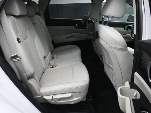 New 2025 Kia Sorento S w/ Panoramic Sunroof Package FWD image 32