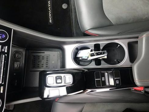Used 2022 Hyundai Sonata SEL Plus w/ Preferred Accessory Package FWD image 14