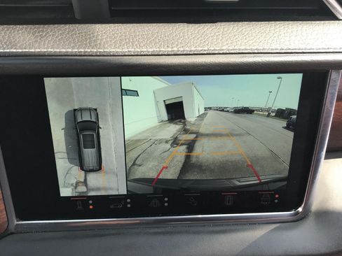 Certified 2023 GMC Yukon Denali Ultimate AWD/4WD image 31
