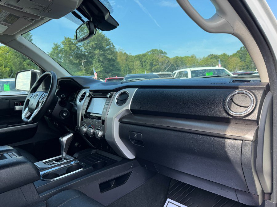 Used 2018 Toyota Tundra SR5 AWD/4WD image 19