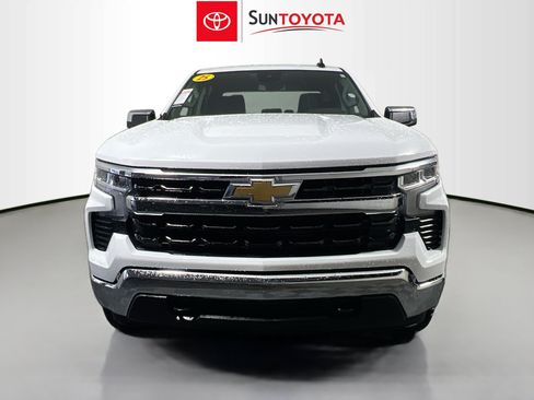 Used 2025 Chevrolet Silverado 1500 LT AWD/4WD image 10