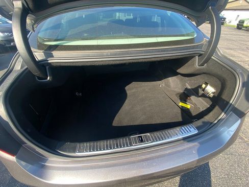 Used 2016 Kia K900 Luxury image 18