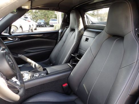 Used 2023 MAZDA MX-5 Miata Grand Touring w/ Weather Package image 10