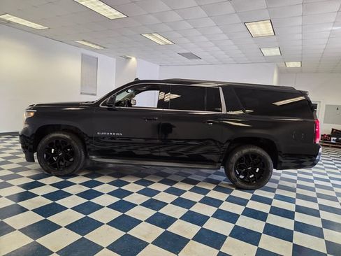 Used 2015 Chevrolet Suburban LT w/ Max Trailering Package RWD image 4