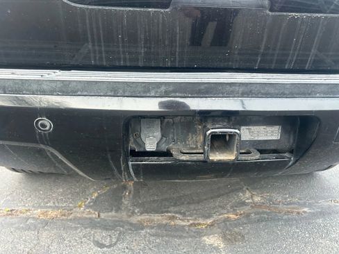 Used 2012 GMC Yukon SLT w/ SLT-2 Equipment Package image 11