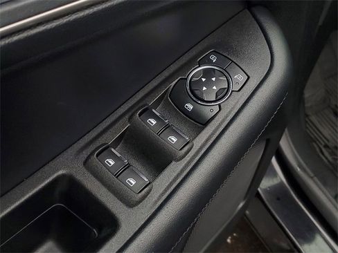 Certified 2024 Ford Edge SEL w/ Convenience Package image 10