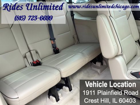 Used 2021 Cadillac Escalade Premium Luxury w/ Performance Package AWD/4WD image 36