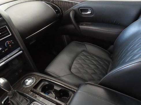 Used 2023 Nissan Armada Platinum w/ Captain's Chairs Package RWD image 20