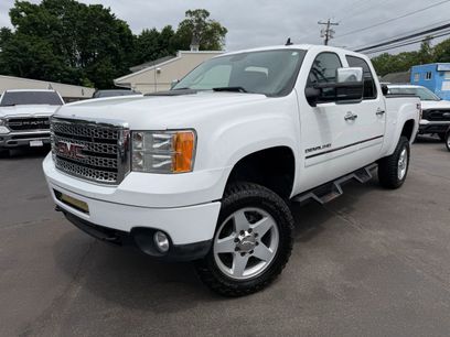 Used 2011 GMC Sierra 2500 Denali w/ Suspension Package, Off-Road