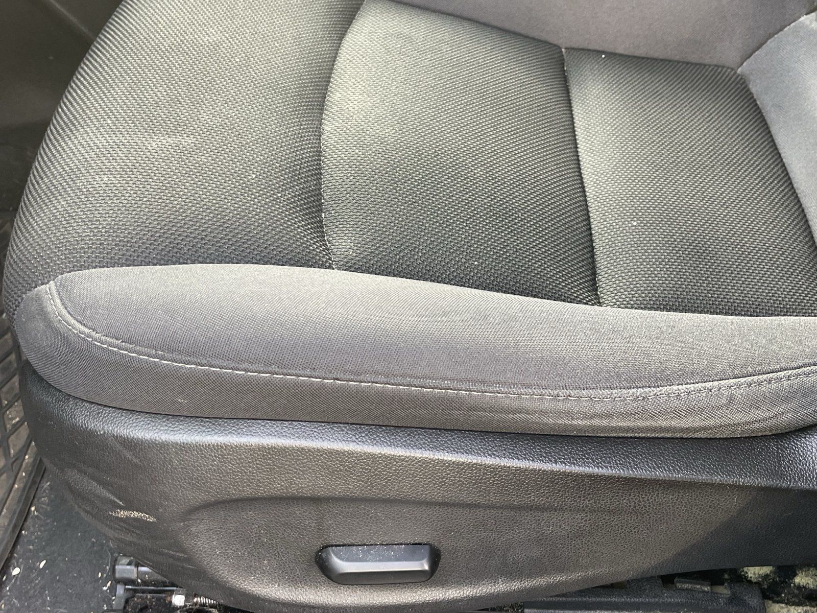 Used 2015 Chevrolet Cruze LT w/ Sun And Sound Package FWD image 13