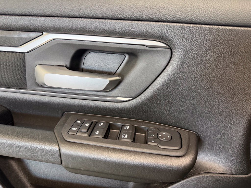 Used 2025 RAM 1500 Big Horn AWD/4WD image 15