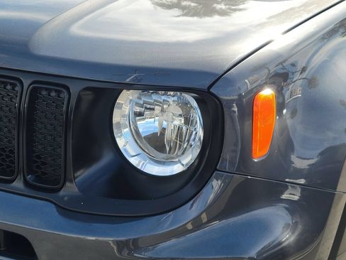 Used 2023 Jeep Renegade Altitude AWD/4WD image 23