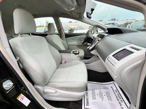 Used 2012 Toyota Prius V Three FWD image 34