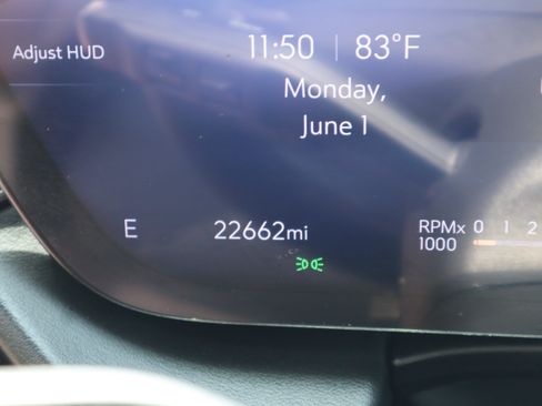 Used 2025 Buick Enclave Avenir w/ Super Cruise Package FWD image 27