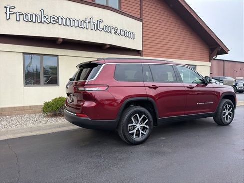 Used 2025 Jeep Grand Cherokee L Limited w/ Trailer Tow Package AWD/4WD image 13