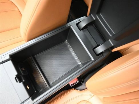 Used 2023 BMW 430i xDrive Convertible w/ M Sport Package image 33