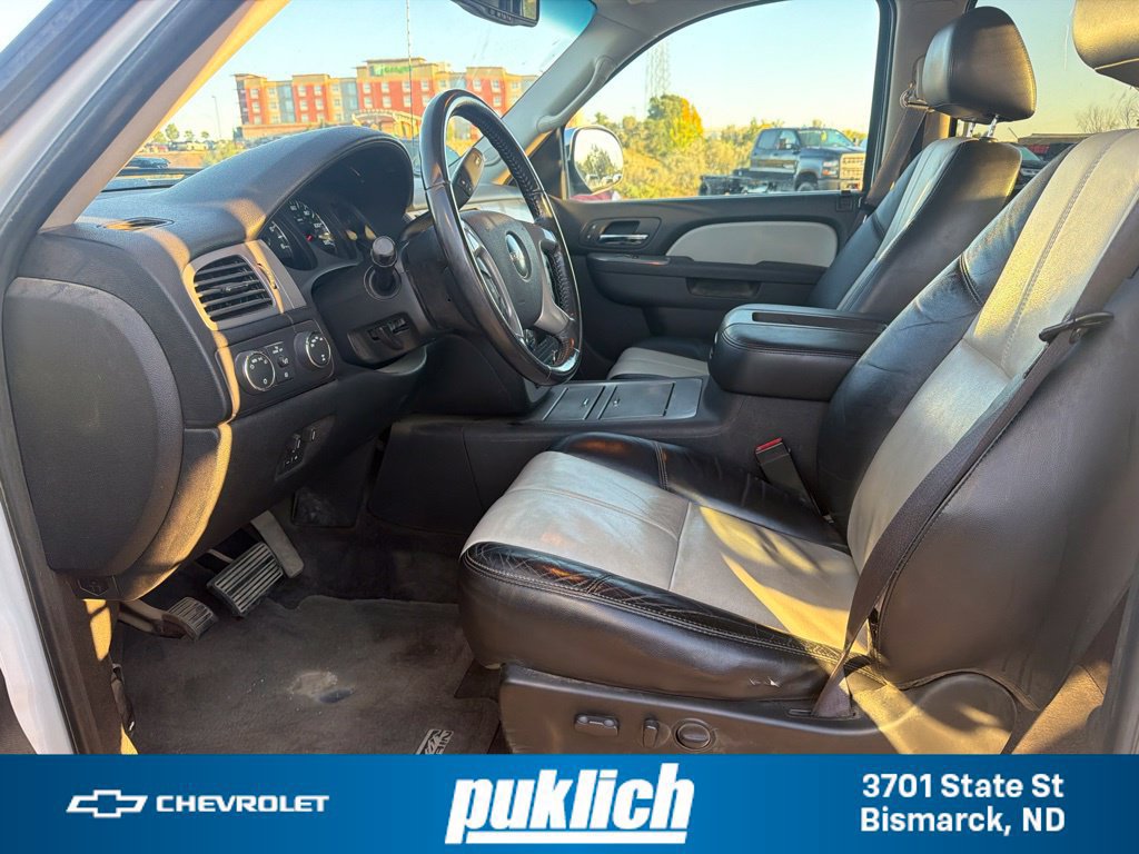 Used 2010 GMC Sierra 1500 SLT w/ All-Terrain Package AWD/4WD image 19