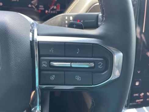 Used 2025 GMC Yukon XL Elevation AWD/4WD image 25