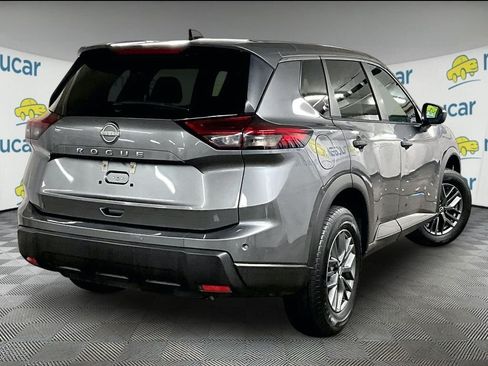 Used 2024 Nissan Rogue S FWD image 6