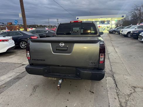 Used 2018 Nissan Frontier SV w/ Value Truck Package image 6
