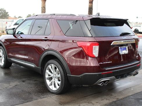 Certified 2022 Ford Explorer Platinum w/ Equipment Group 601A image 5