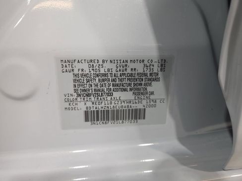 New 2025 Nissan Versa SR w/ Trunk Package image 28