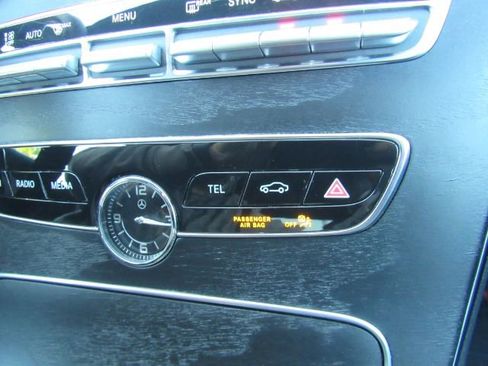 Used 2019 Mercedes-Benz C 300 Sedan image 48