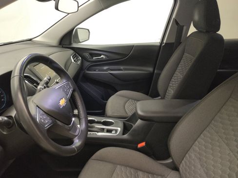 Used 2019 Chevrolet Equinox LT image 17