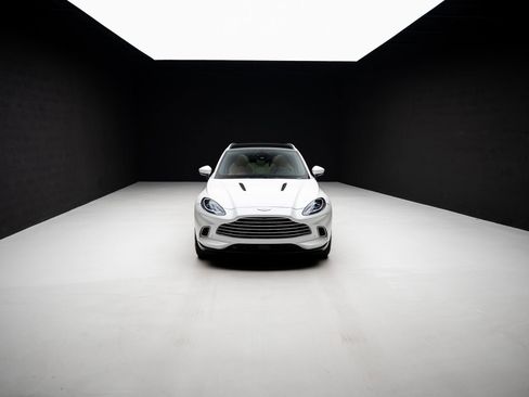 Used 2021 Aston Martin DBX AWD/4WD image 84