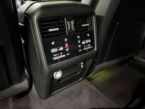 Used 2022 Porsche Cayenne Turbo GT image 41