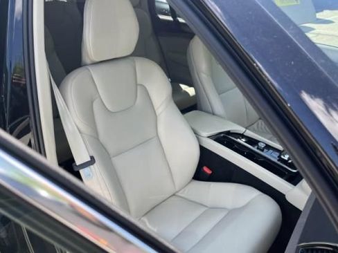 Used 2024 Volvo XC90 B6 Plus w/ Protection Package Premier AWD/4WD image 10