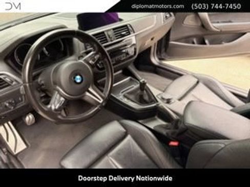 Used 2018 BMW M2 RWD image 2