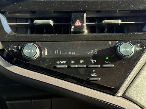 Used 2023 Toyota Camry XSE image 25