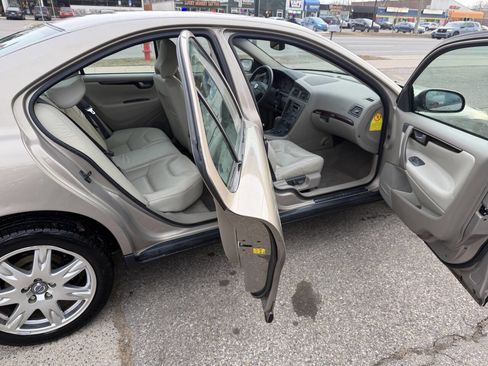 Used 2002 Volvo S60 2.4T image 22