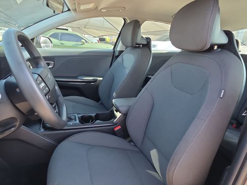 Used 2025 Kia K4 FWD image 15