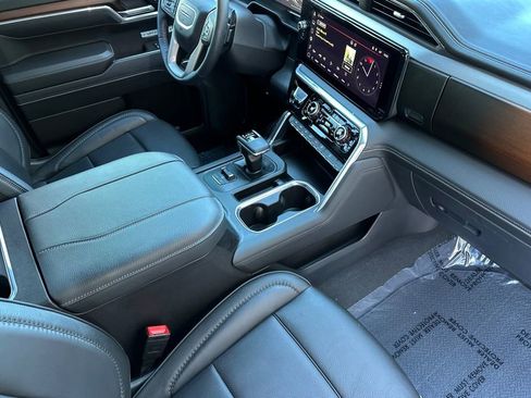 Used 2025 GMC Sierra 1500 Denali w/ Denali Reserve Package AWD/4WD image 15