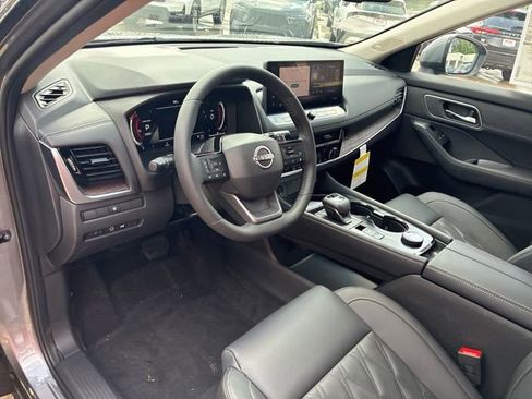 New 2026 Nissan Rogue Platinum AWD/4WD image 10